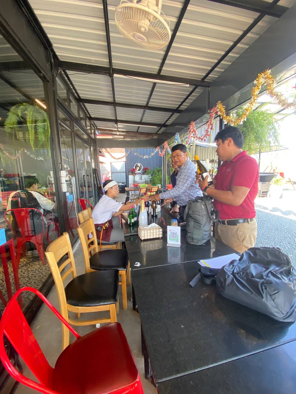 HoReCa distribution highlighting DMP products by Da Houg Heng Enterprise (Image 112)